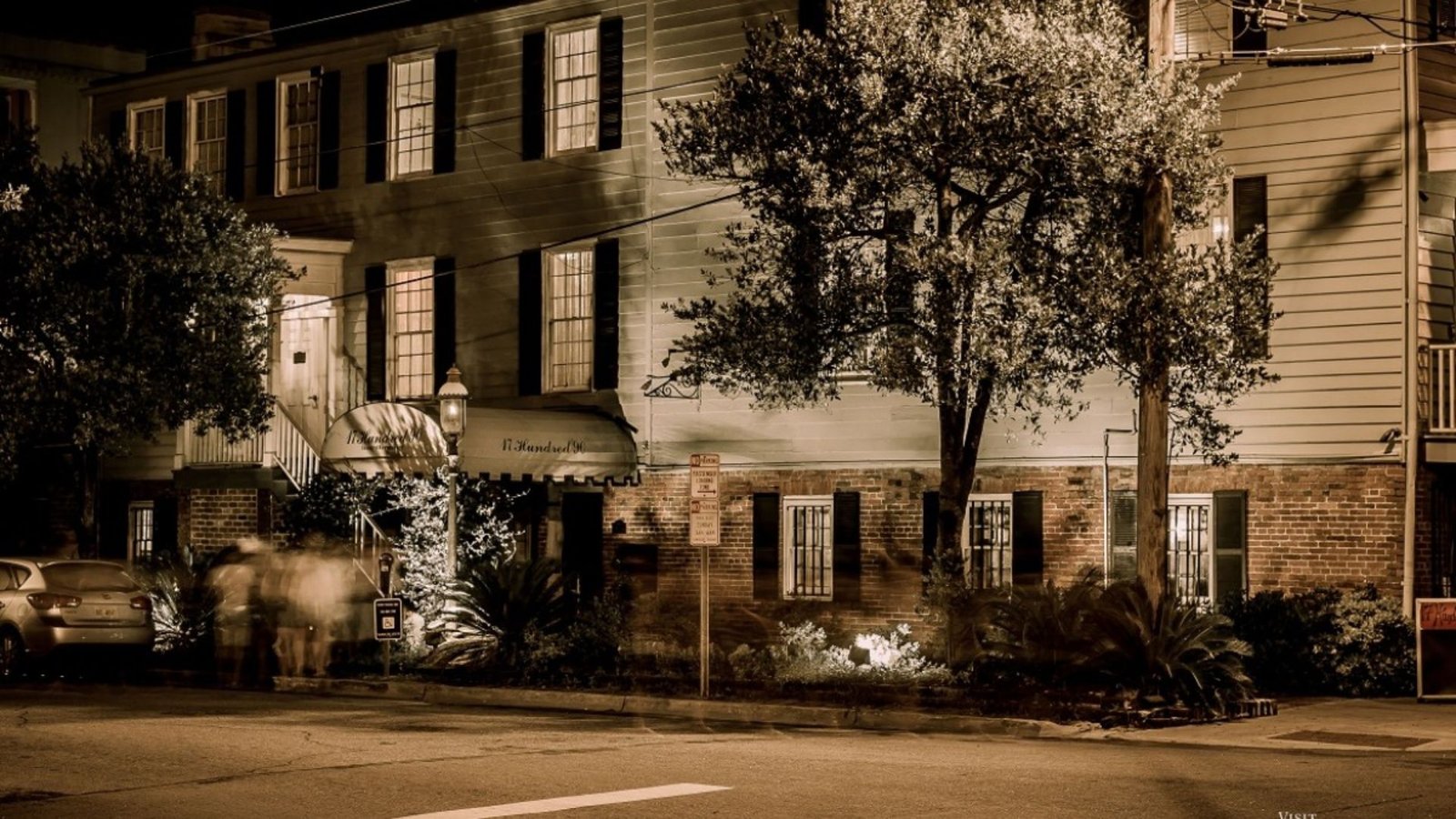 Is Savannah Georgia Haunted? Real History and Reports
