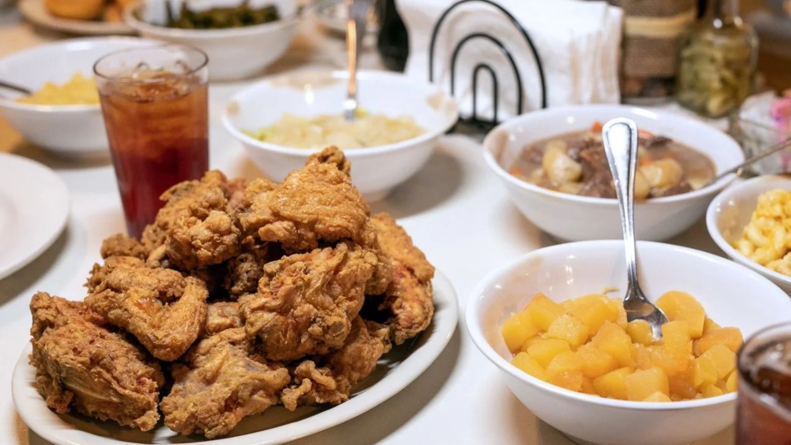 Where to Eat in Savannah: Local Picks That Never Miss