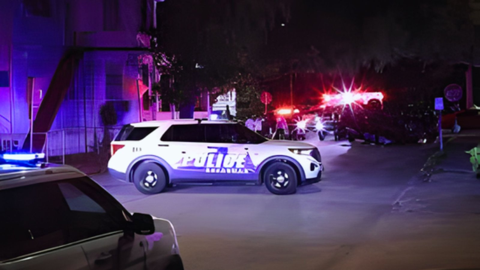 Don't Be a "Looky-Loo."