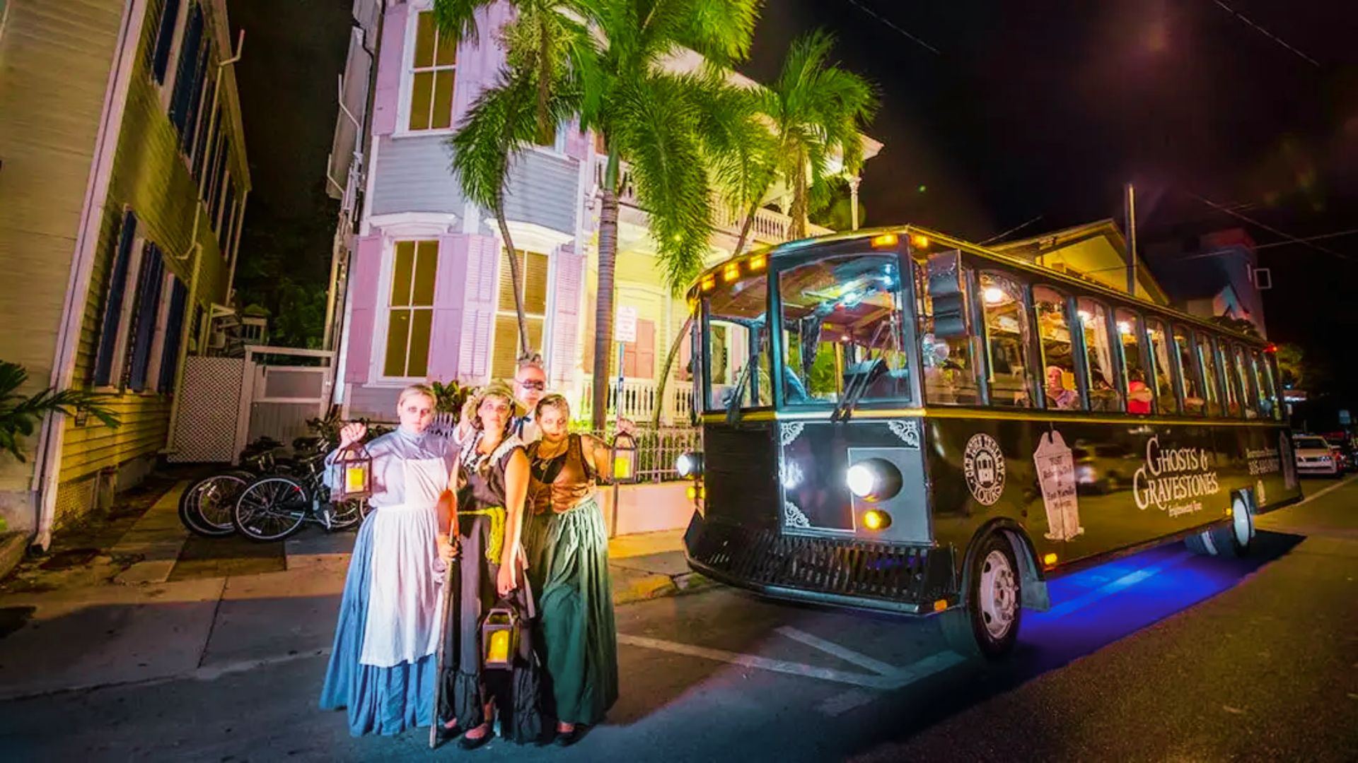 Savannah ghost tour and rooftop drinks.