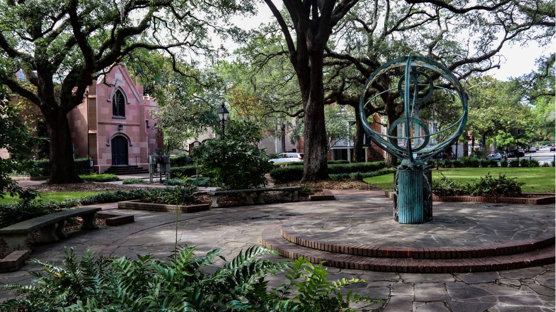 IMAGE OF ONE OF THE HISTORIC SQUARE