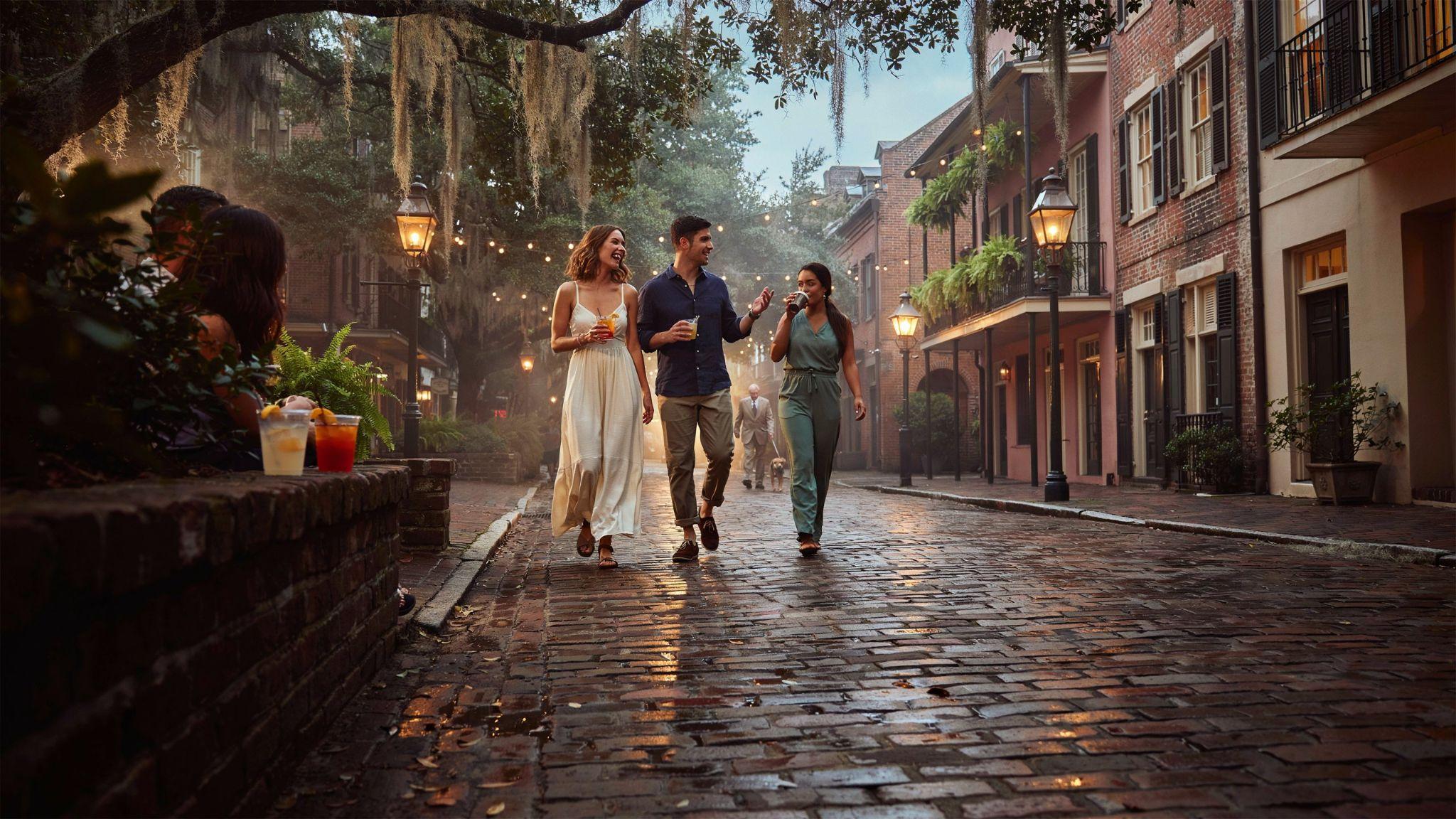 Historic Savannah nightlife with open container district and walkable bar scene