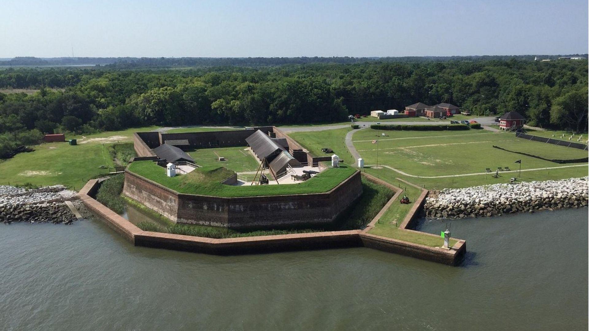 IMAGE OF OLD FORT JACKSON