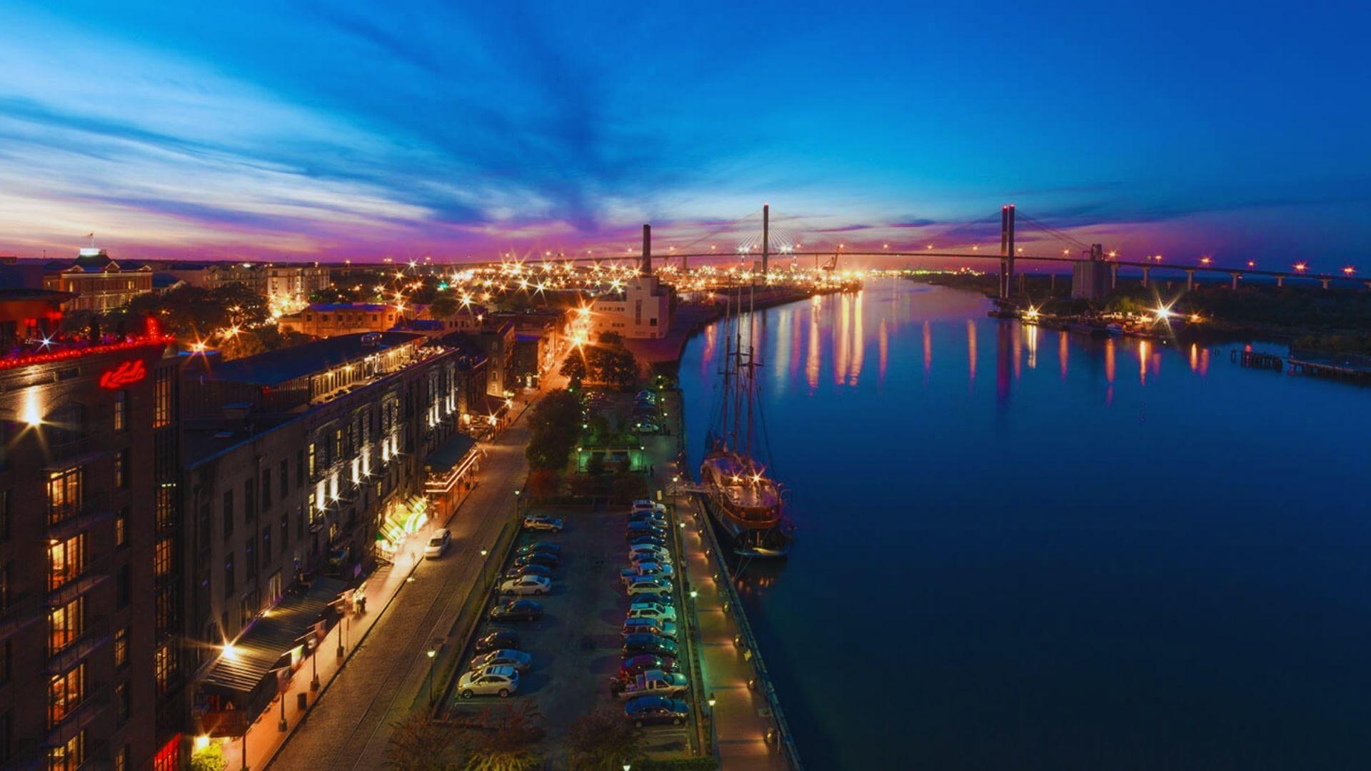 image showing the night life of Savannah.
