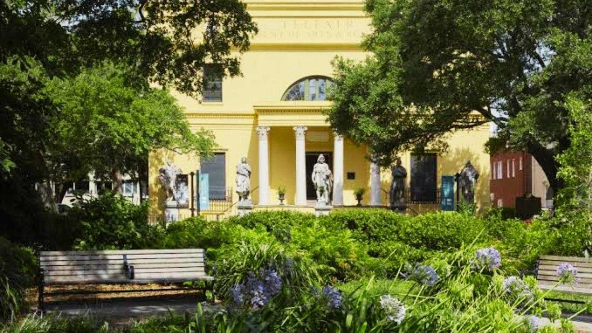 image of Telfair Academy in Savannah.