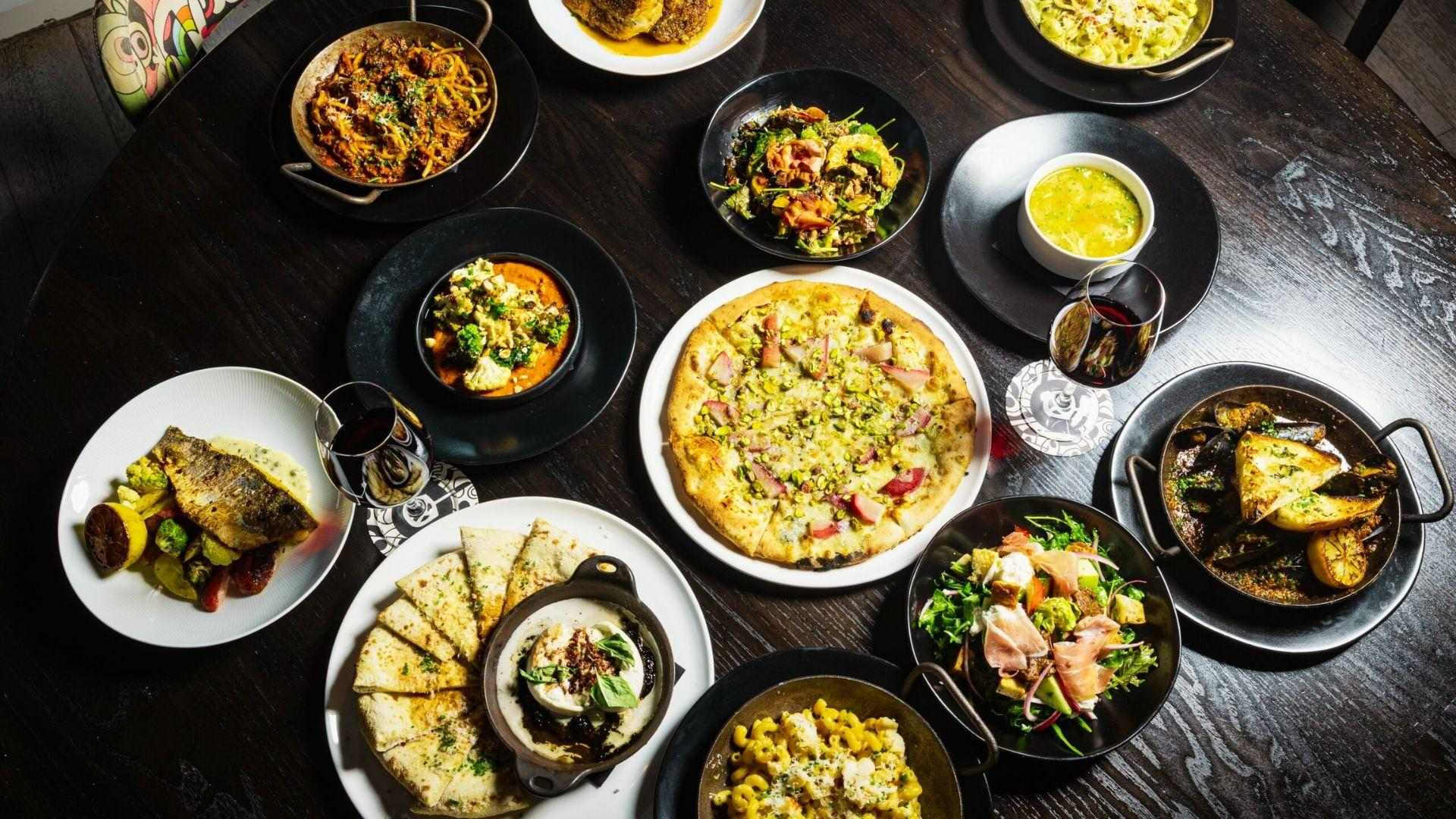 image showing various meals to enjoy in Savannah.