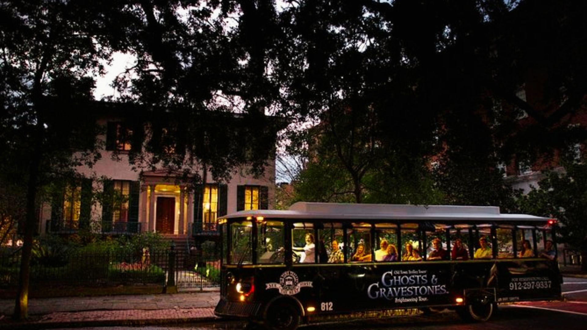 people enjoying ghost tours in Savannah.