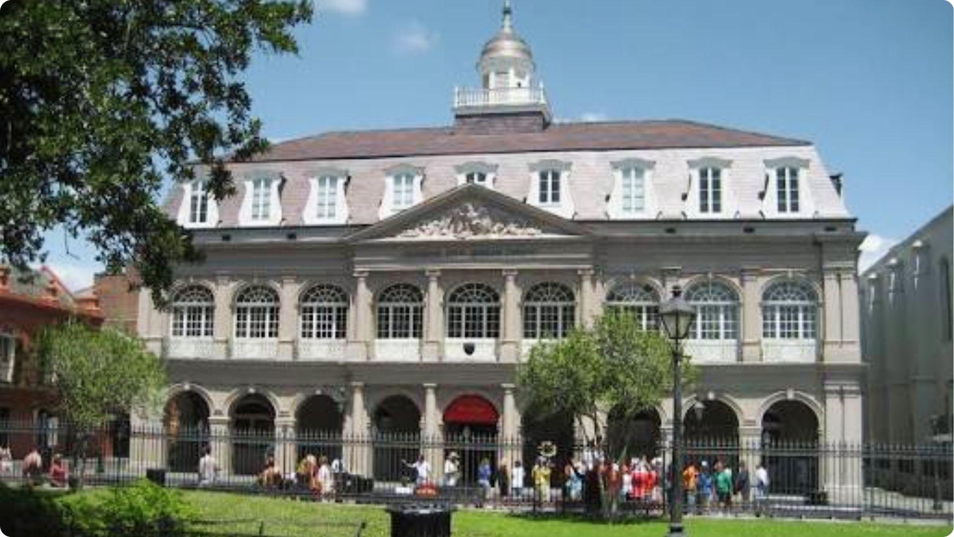 Historic Cabildo building in Jackson Square, must-visit museum for French Quarter history tours