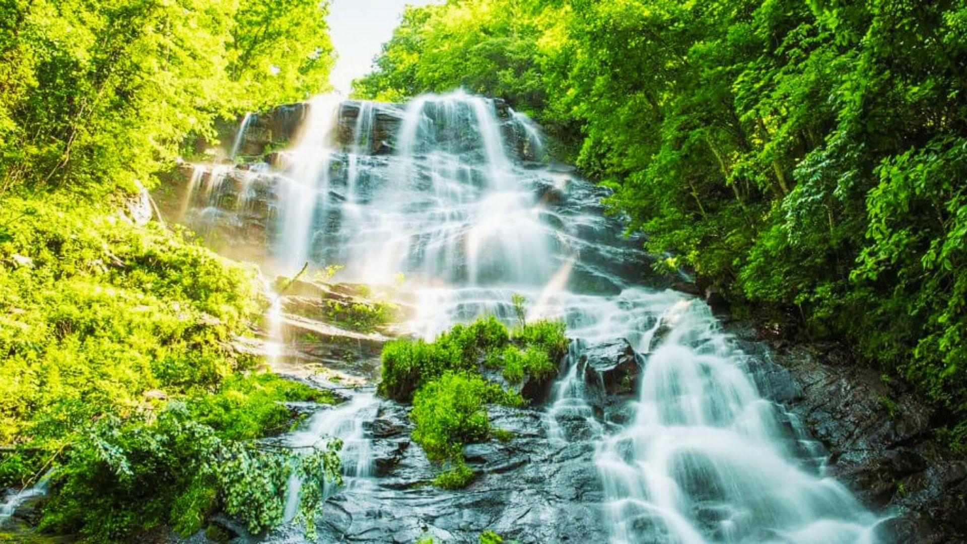 image of Amicalola Falls.