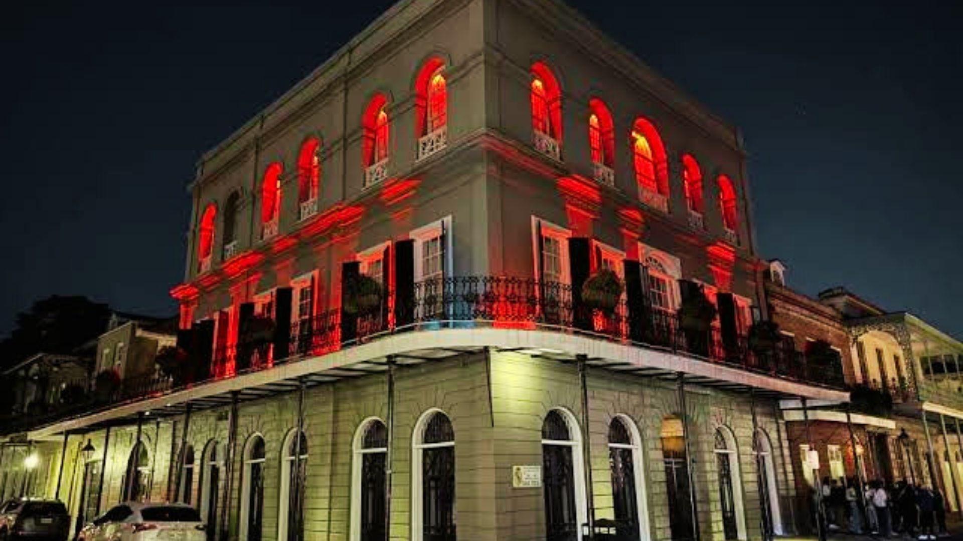 image of LaLaurie Mansion on Royal Street.